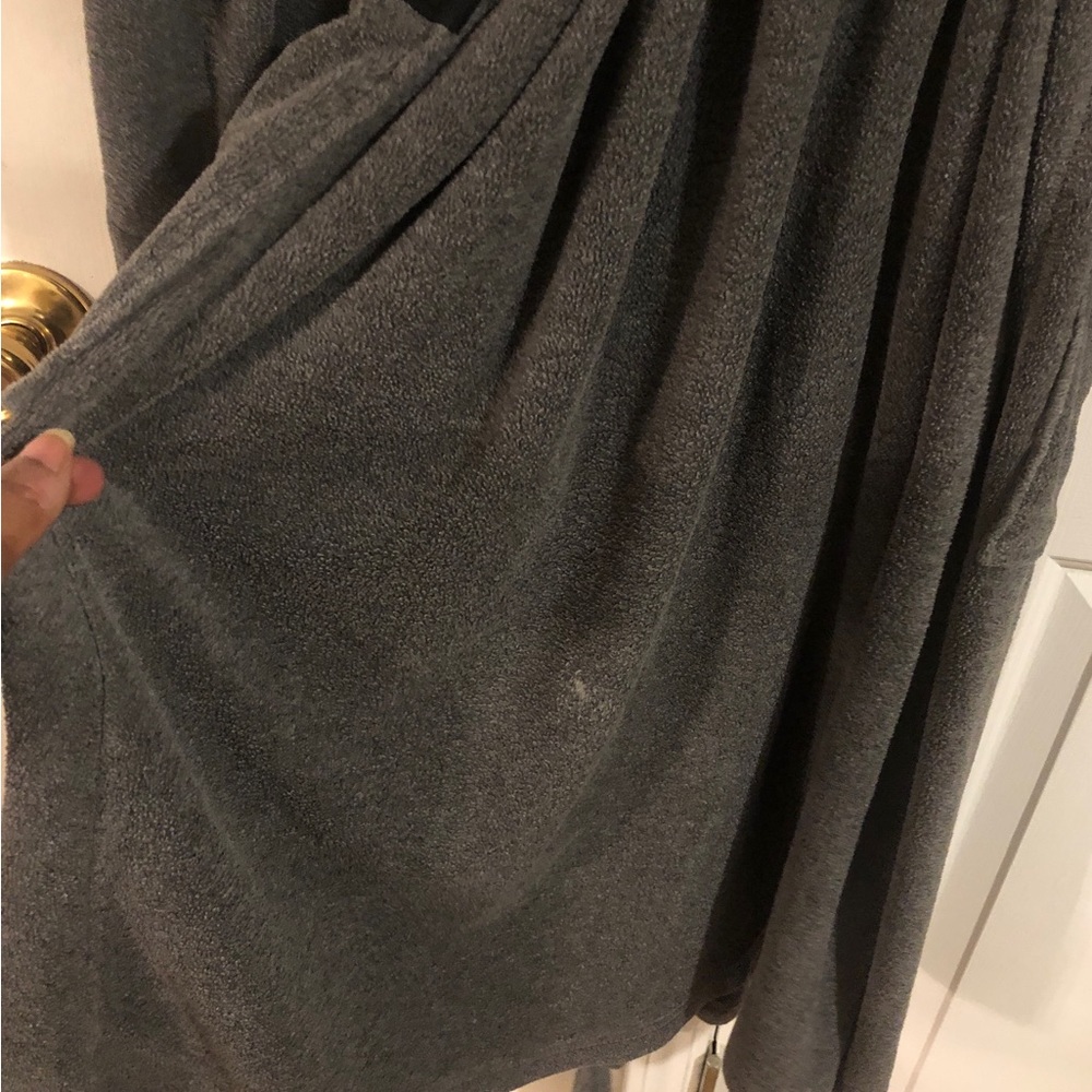 LL BEAN MENS GRAY & BLACK BELTED ROBE - Picture 5 of 6